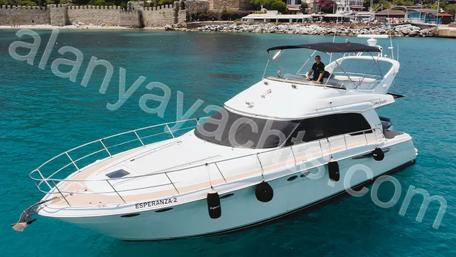 Esperanza yacht photo